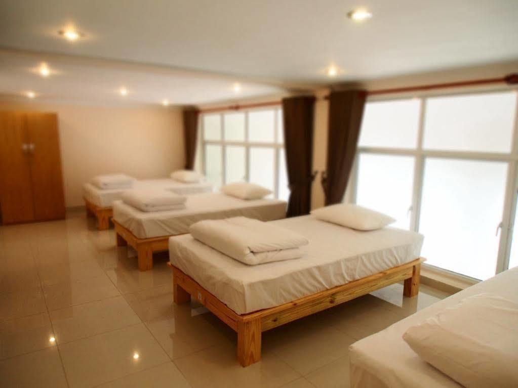 Top Hostel Phnom-Penh Buitenkant foto